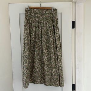 Zara Floral Cotton Midi Skirt - size Medium
